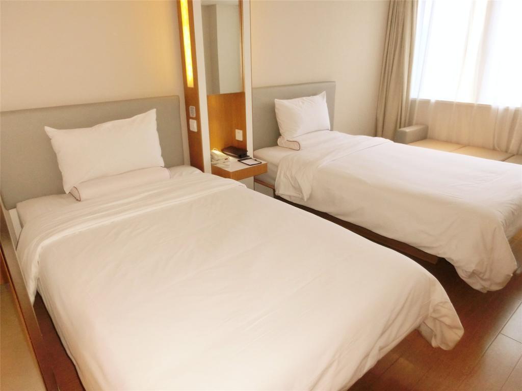 Ji Hotel Guangzhou Zhujiang New Town Værelse billede
