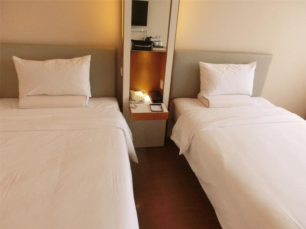 Ji Hotel Guangzhou Zhujiang New Town Værelse billede