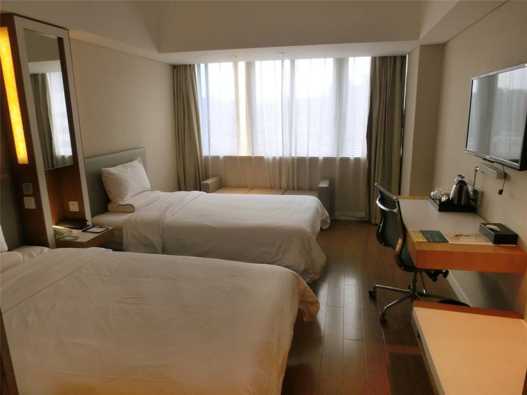 Ji Hotel Guangzhou Zhujiang New Town Eksteriør billede