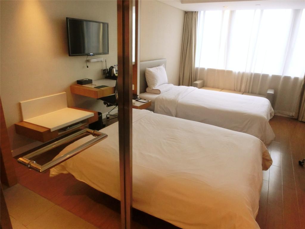 Ji Hotel Guangzhou Zhujiang New Town Eksteriør billede