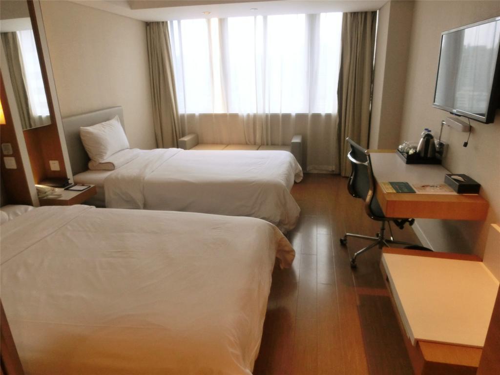 Ji Hotel Guangzhou Zhujiang New Town Eksteriør billede